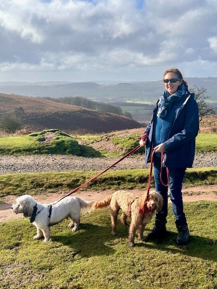 Photo of Helun Jones with her dogs